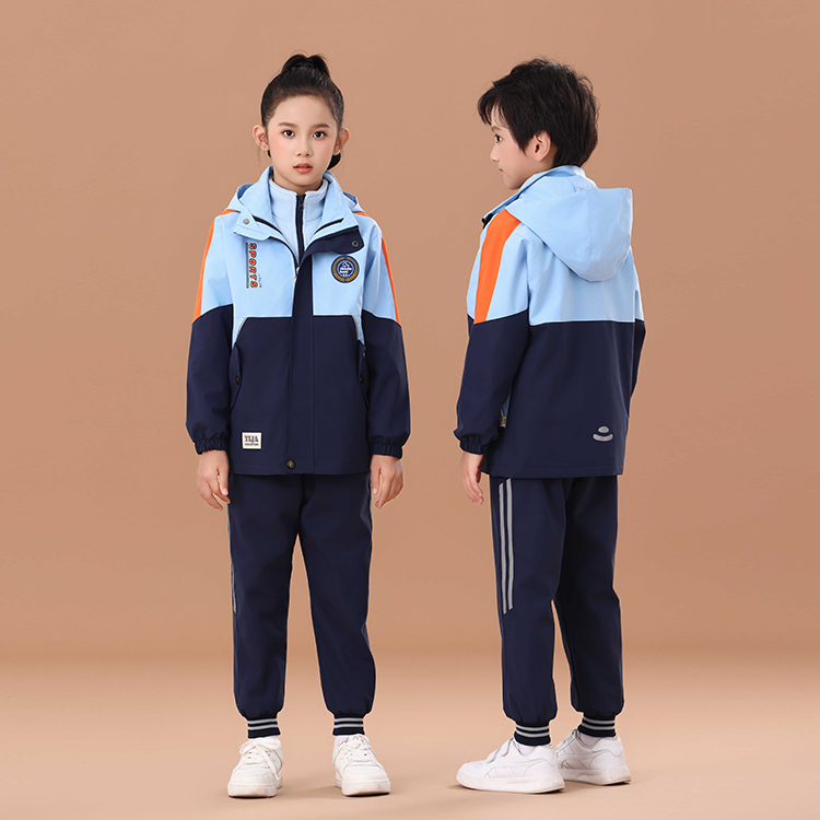中小学冲锋衣套装