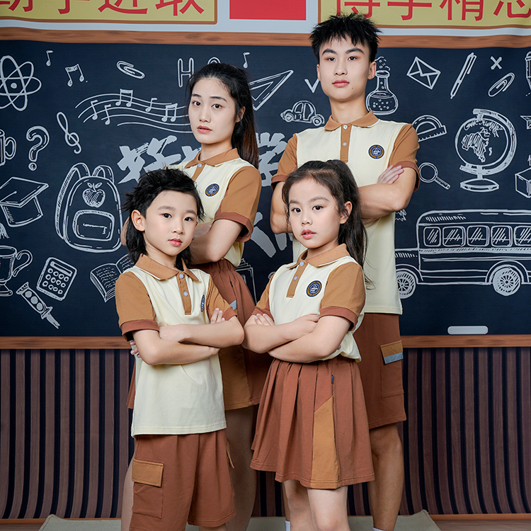 夏季中学校服