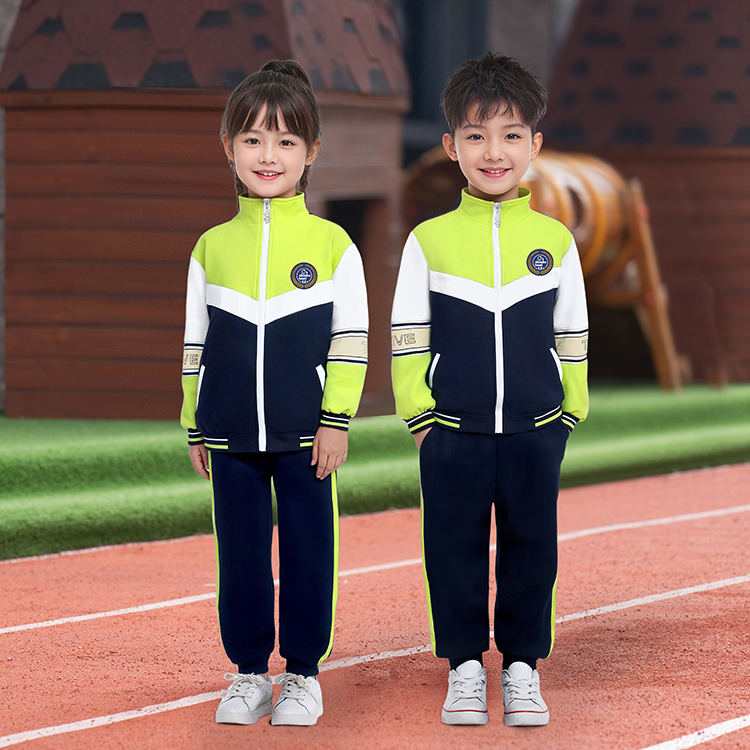 小学生校服